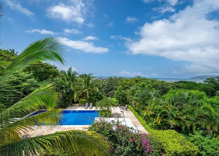 Spacious La Perla With Terrace And Views